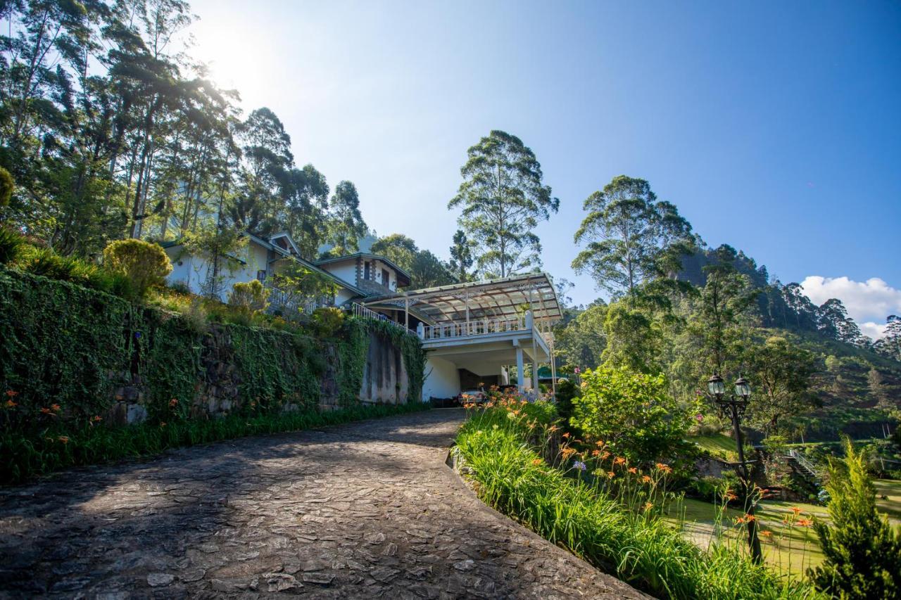 Manuel Manor Hotel Labugolla Bagian luar foto