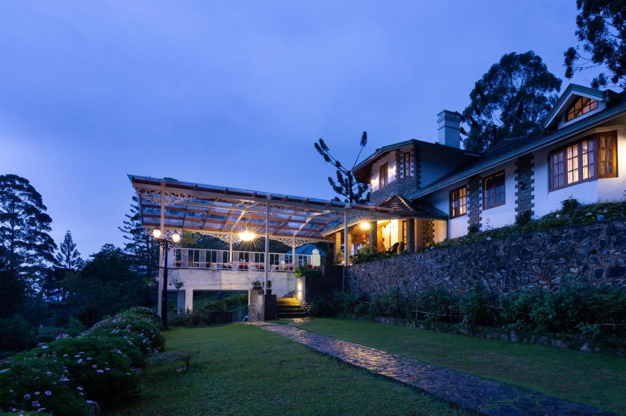 Manuel Manor Hotel Labugolla Bagian luar foto